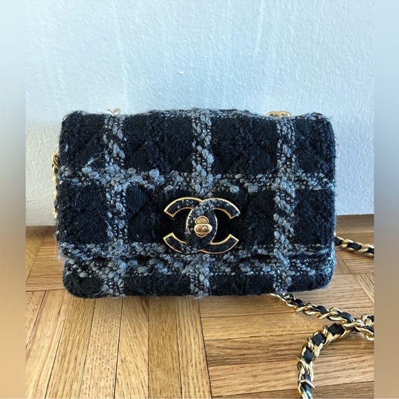 💕HP💕Chanel 19 Tweed small Flap Bag black and grey - Picture 3 of 12